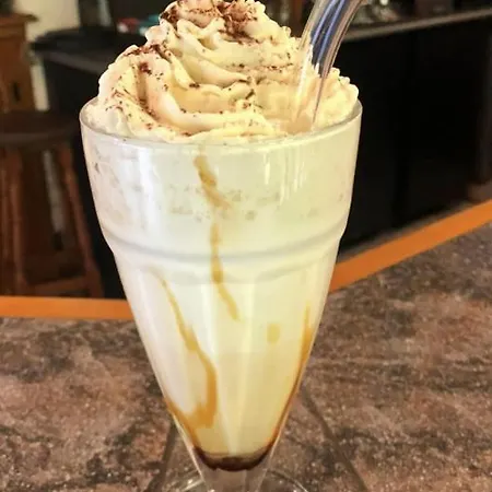 L'auberge De La Goutille לינה וארוחת בוקר