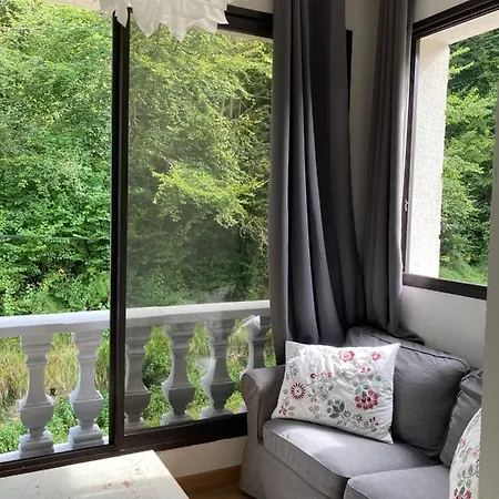 ベッド・アンド・ブレックファスト L'auberge De La Goutille
