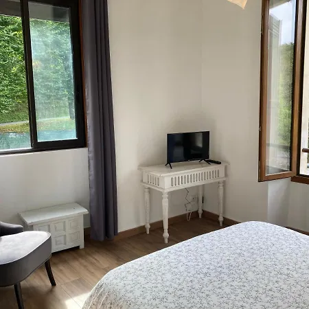 L'auberge De La Goutille 3* 캡버른