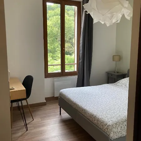 L'auberge De La Goutille ベッド・アンド・ブレックファスト